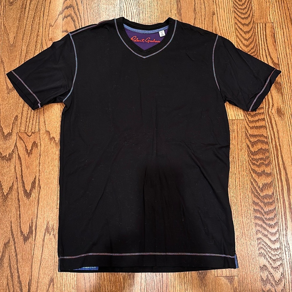 Robert Graham V Neck Tshirt